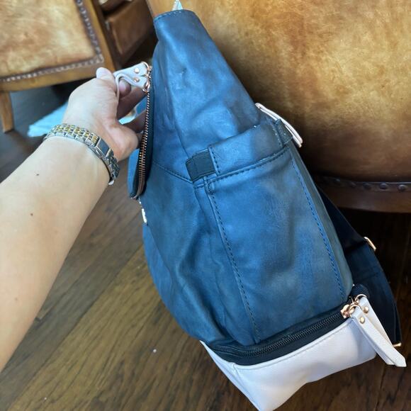 Petunia Pickle Bottom Pivot Pack in Indigo Blush Diaper Bag - Picture 11 of 16